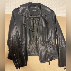 Tanning Women's Black Leather Biker Jacket